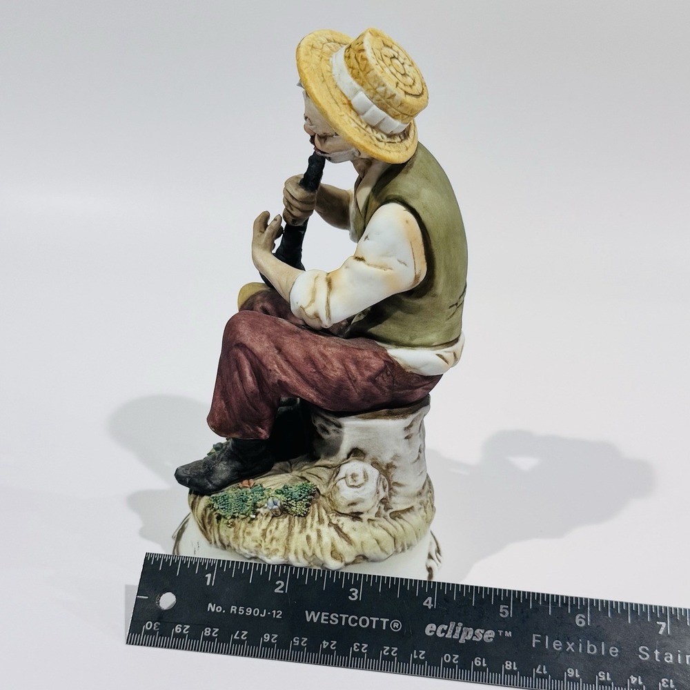 Vintage Napcoware Hand Painted Porcelain Figurine #9477 Old Man Playing Music - Picture 8 of 8